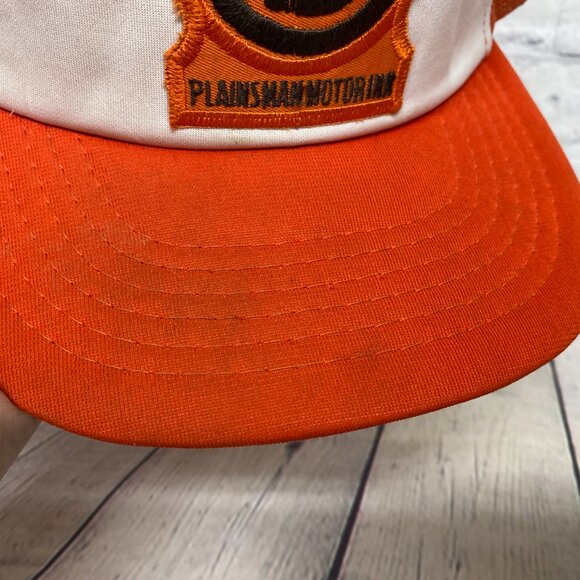 Vintage Trucker Hat Mesh Cap Snapback Orange Plains Motor Inn Across The West - Picture 10 of 14